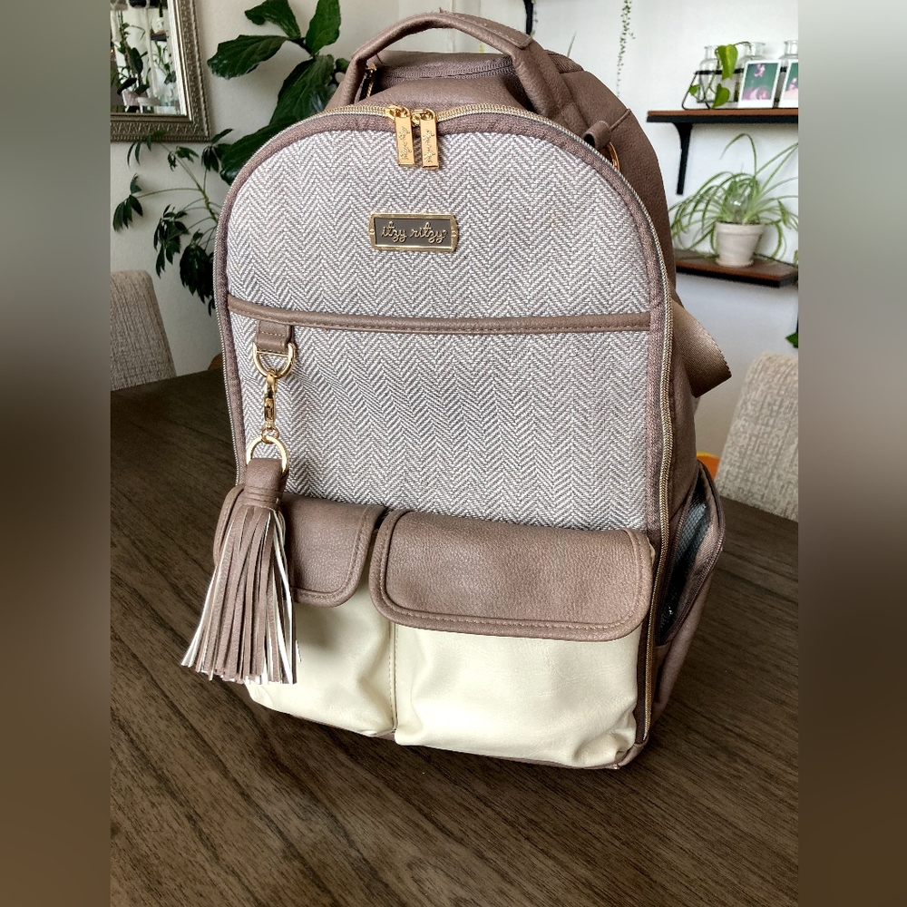 Itzy Ritzy Beige and Brown Backpack/diaper bag